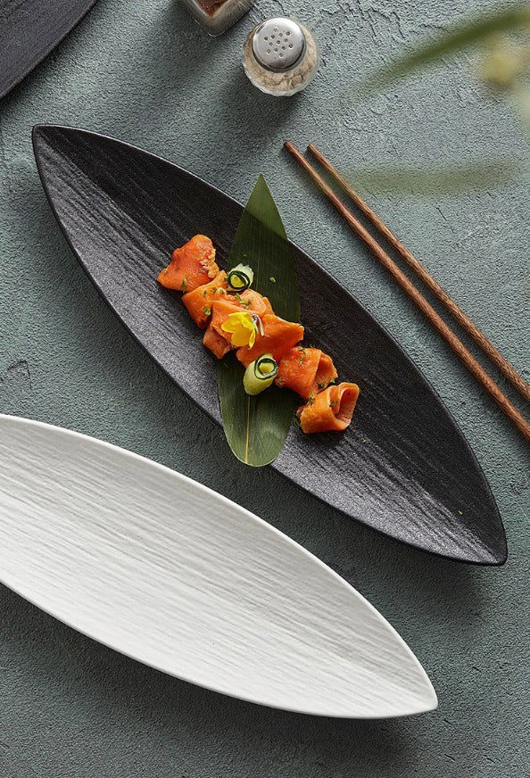 Leaf-Shaped Ceramic Serving Plate – Textured Long Dish for Sushi or Ap